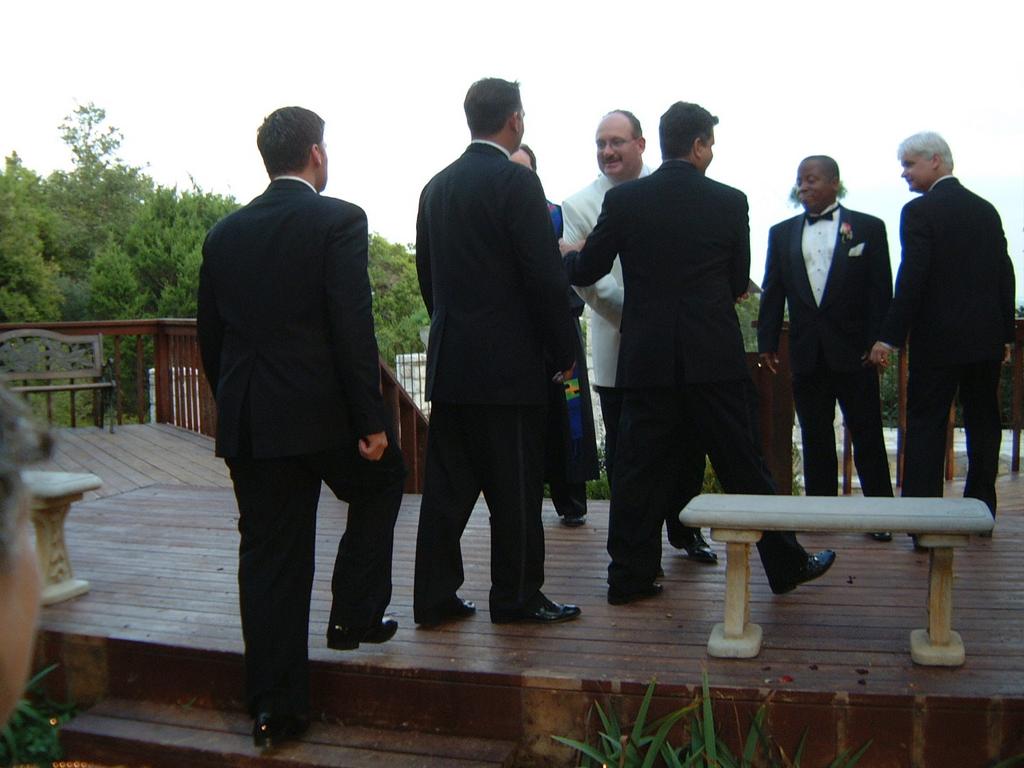 2003/10(Oct)/03(Urbik-Wedding)/1024x768_2003-10-05 18-02-22.JPG